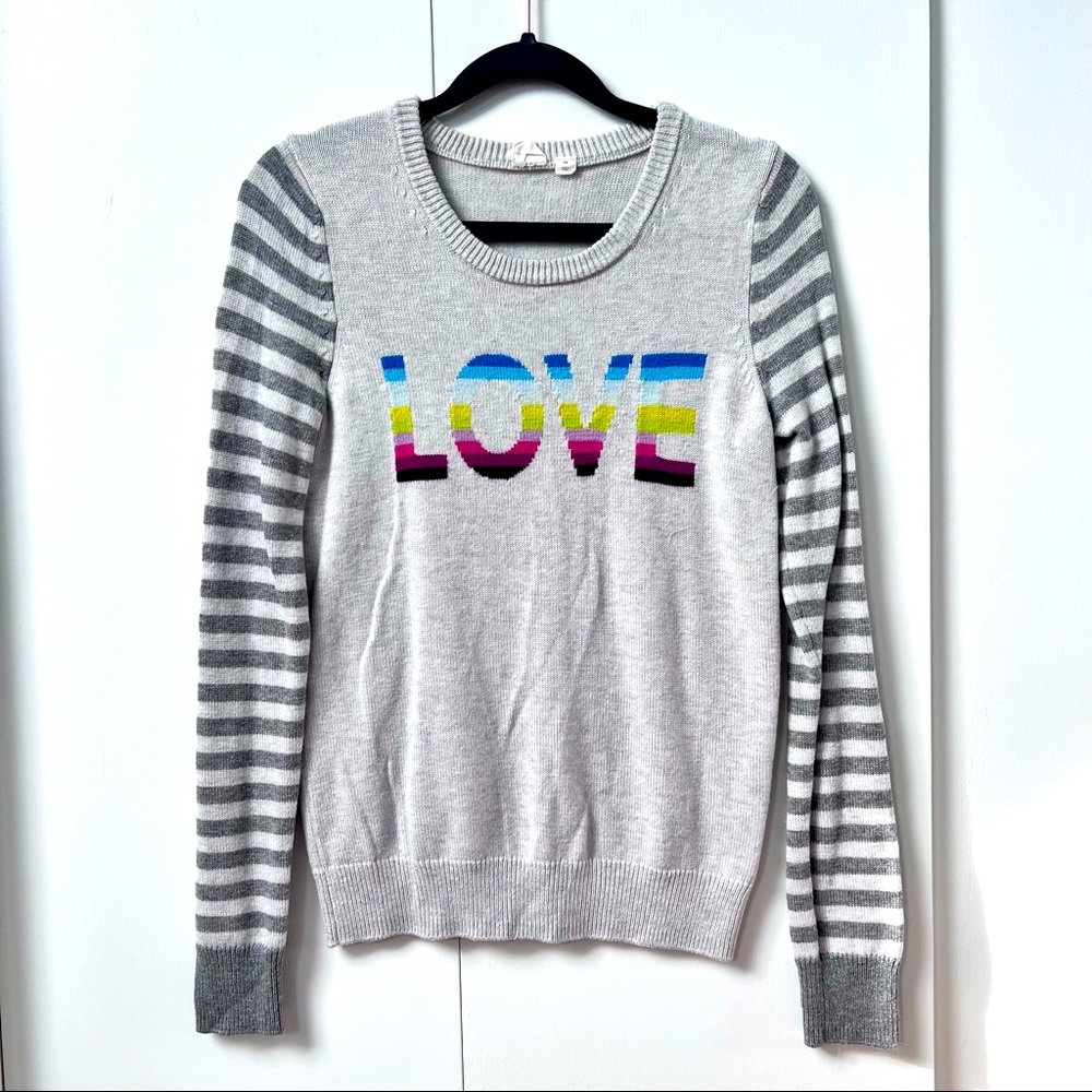 🔮 3/$10 🔮 Gap Rainbow Love Sweater